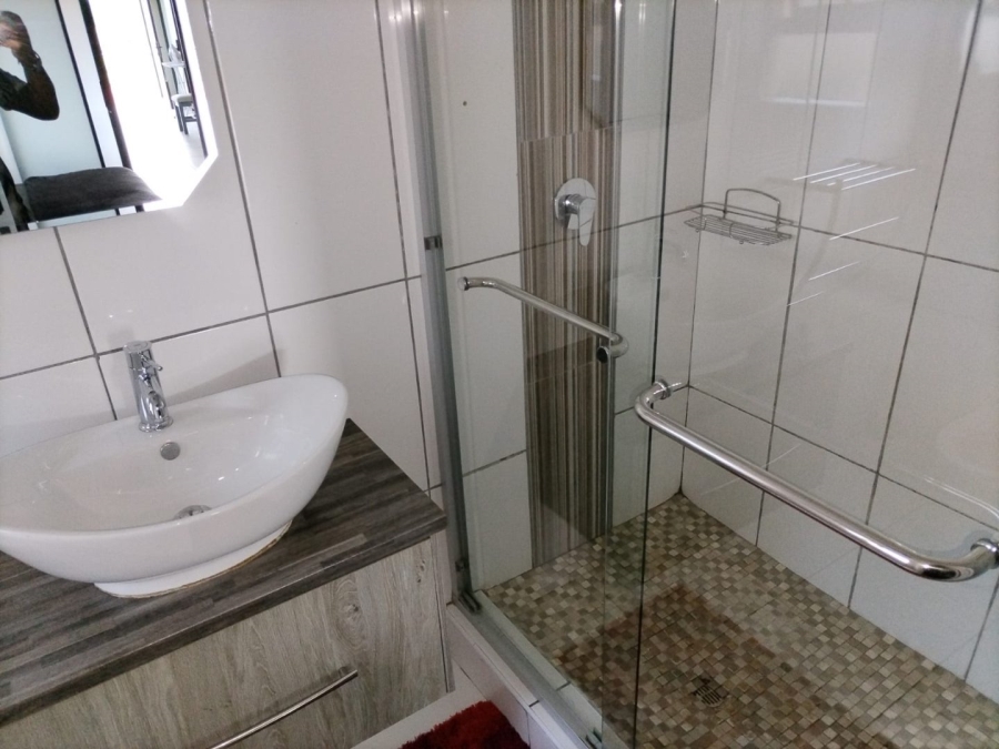 24 Bedroom Property for Sale in Amalinda Eastern Cape